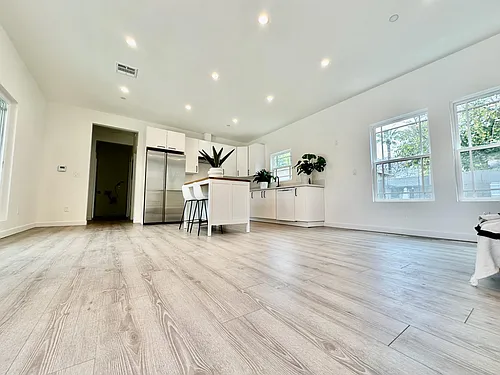 606 W Dryden St #A Photo 1