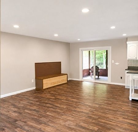 3rd image of 52 Lounsberry Hollow Rd