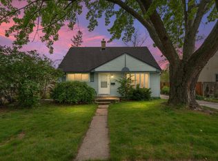 249 S Chocolay Ave, Clawson, MI 48017