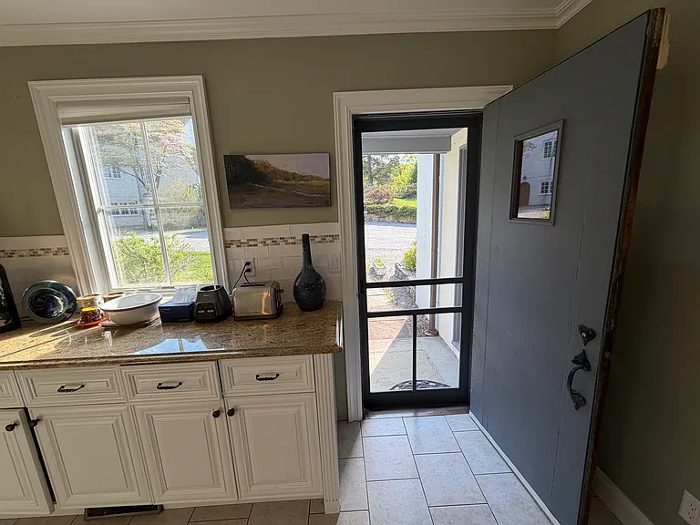 198 Cedar Ln — Photo 15