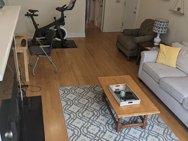 2764 N Lincoln Ave #3 — Photo 3
