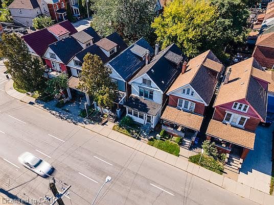 3rd image of 35 Sherman Ave N