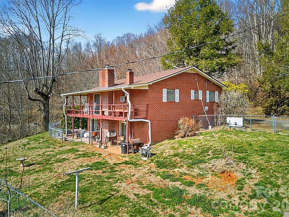 3rd image of 1306 Fork Mountain Rd