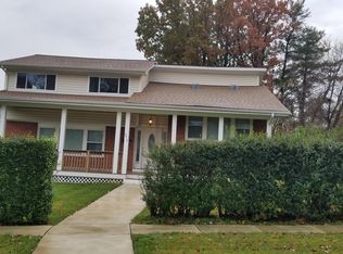 4610 Iris St, Rockville, MD 20853