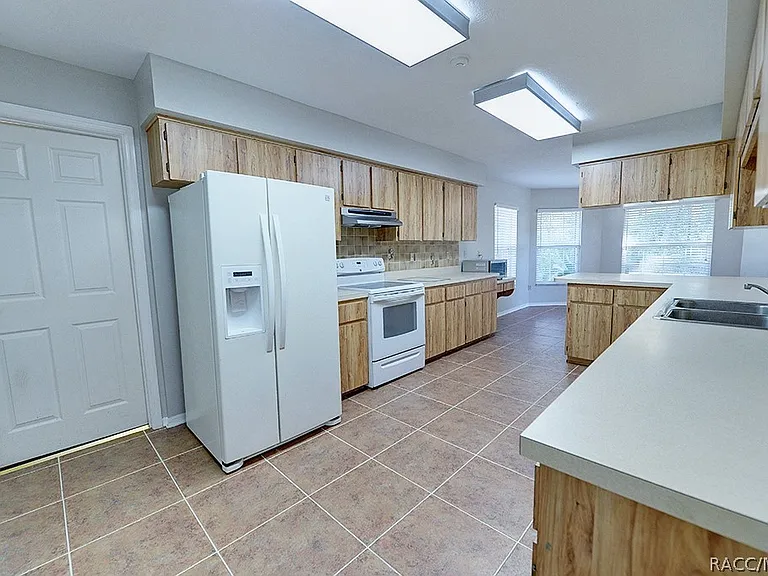 8844 E Rosemont St — Photo 14