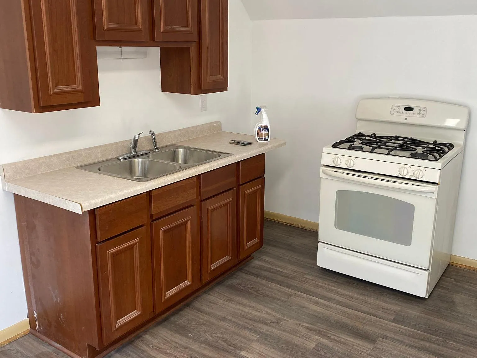 2 bed, 700 sqft, $1,100 — Photo 4