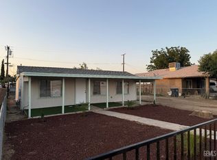 7704 Buena Vista Blvd, Lamont, CA 93241