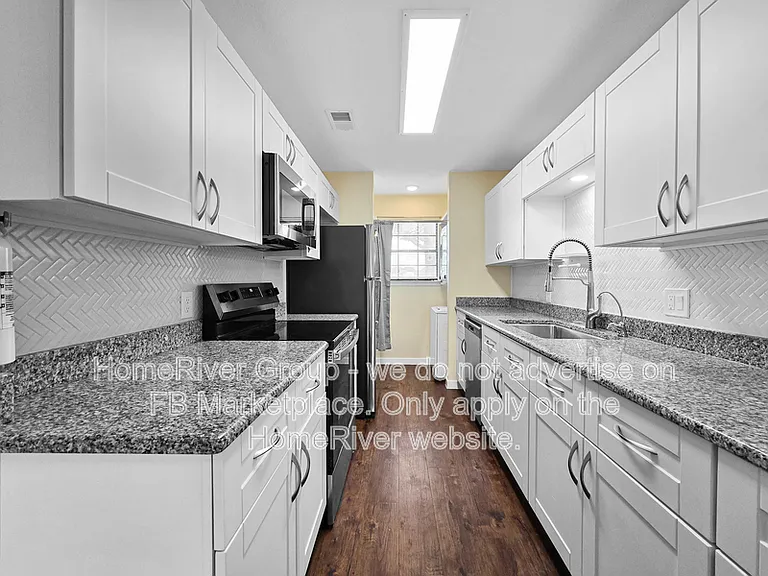 7401 Kingswood Cir — Photo 5