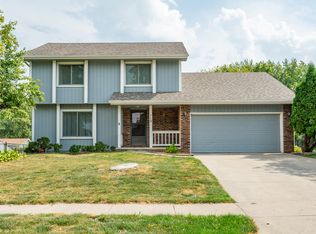 113 NW Maplewood Dr, Grimes, IA 50111