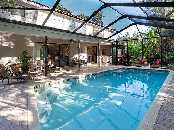 2nd image of 1570 E Lake Woodlands Pkwy