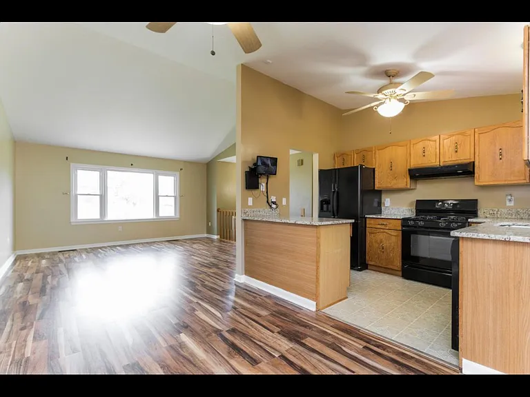1214 Dewberry Dr — Photo 26