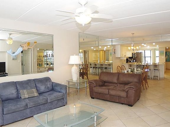 4th image of 406 Padre Blvd Unit 206