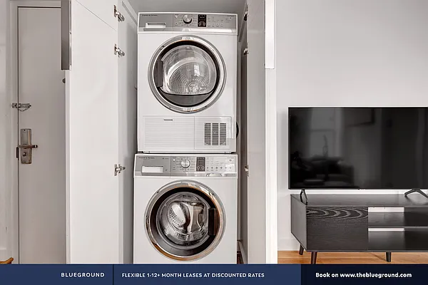 Rented by The Blueground | media 72