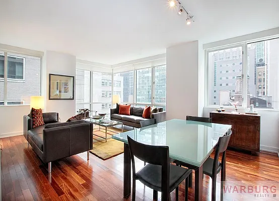 Rented by Warburg | media 9