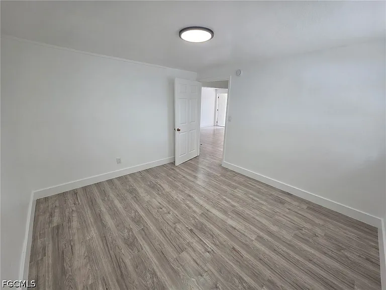 420 Fairfax Dr #1 — Photo 4