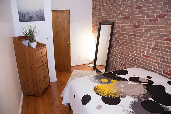 Rented by Camelot Realty Group | media 11