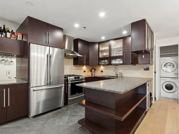 240 West 23rd Street image 11 of 19