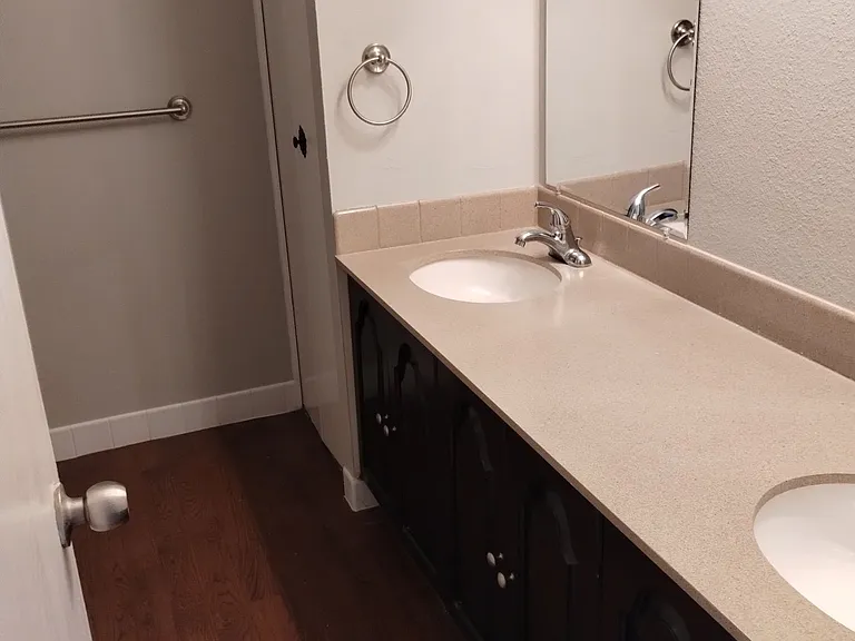 Parke East Townhomes — Photo 26