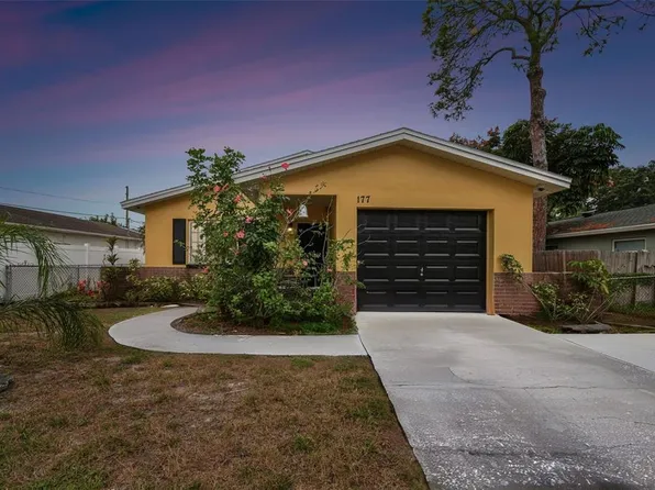 177 NE Lincoln Cir N, Saint Petersburg, FL 33702