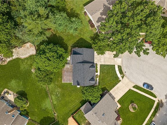 5th image of 8602 N Beaman Ave