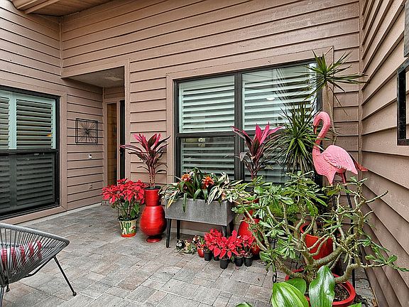 3rd image of 3950 Wilshire Ct #78