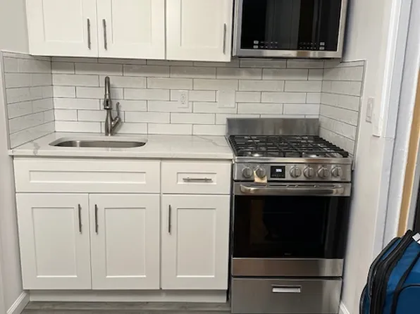 401 Park Place image 4 of 7