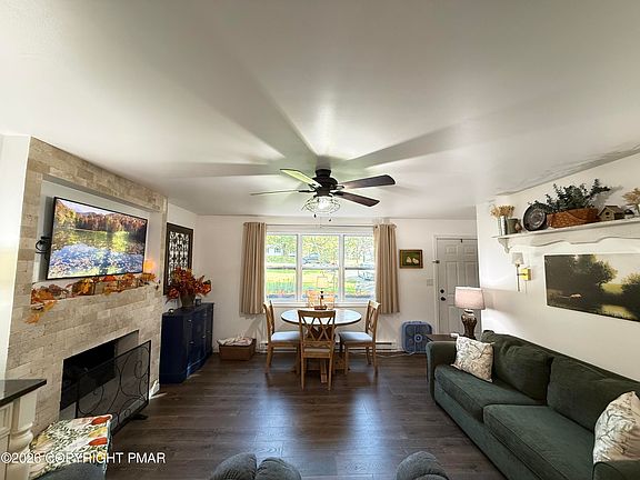 3rd image of 483 Mountain Rd