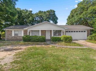 6131 Hamilton Bridge Rd, Milton, FL 32570