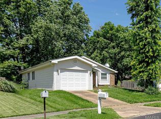2675 Lindsay Ln, Florissant, MO