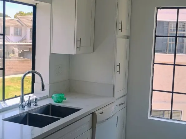 8513 Summerdale Rd APT 306, San Diego, CA 92126