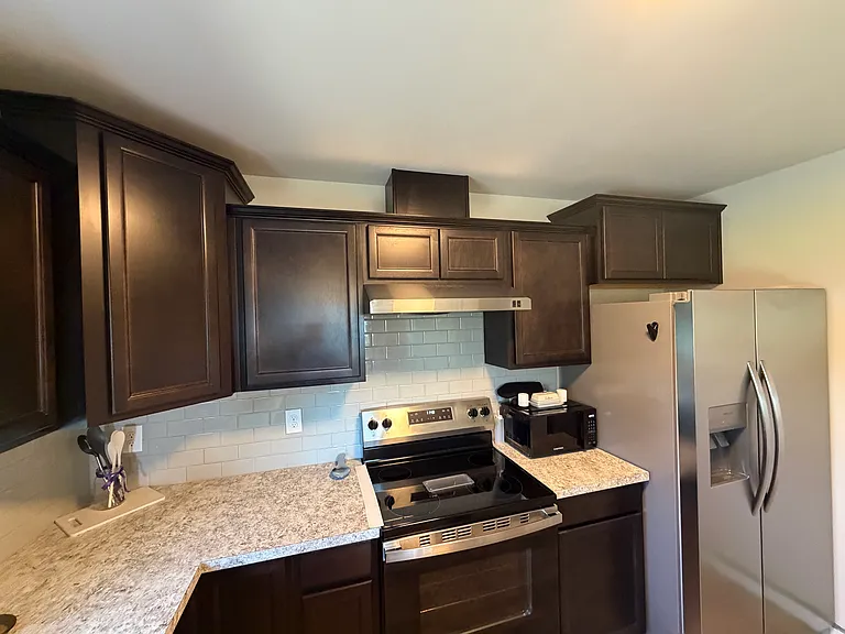 Hilltop Dr — Photo 2