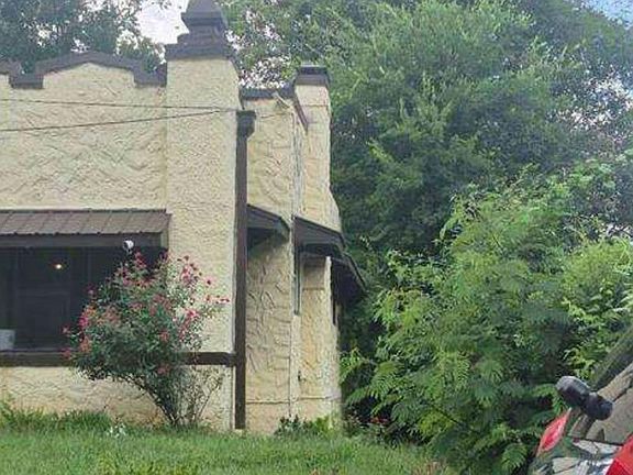 2nd image of 3069 Semmes St