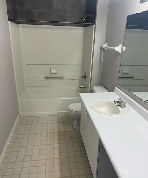 6680 Lagrange Dr — Photo 10