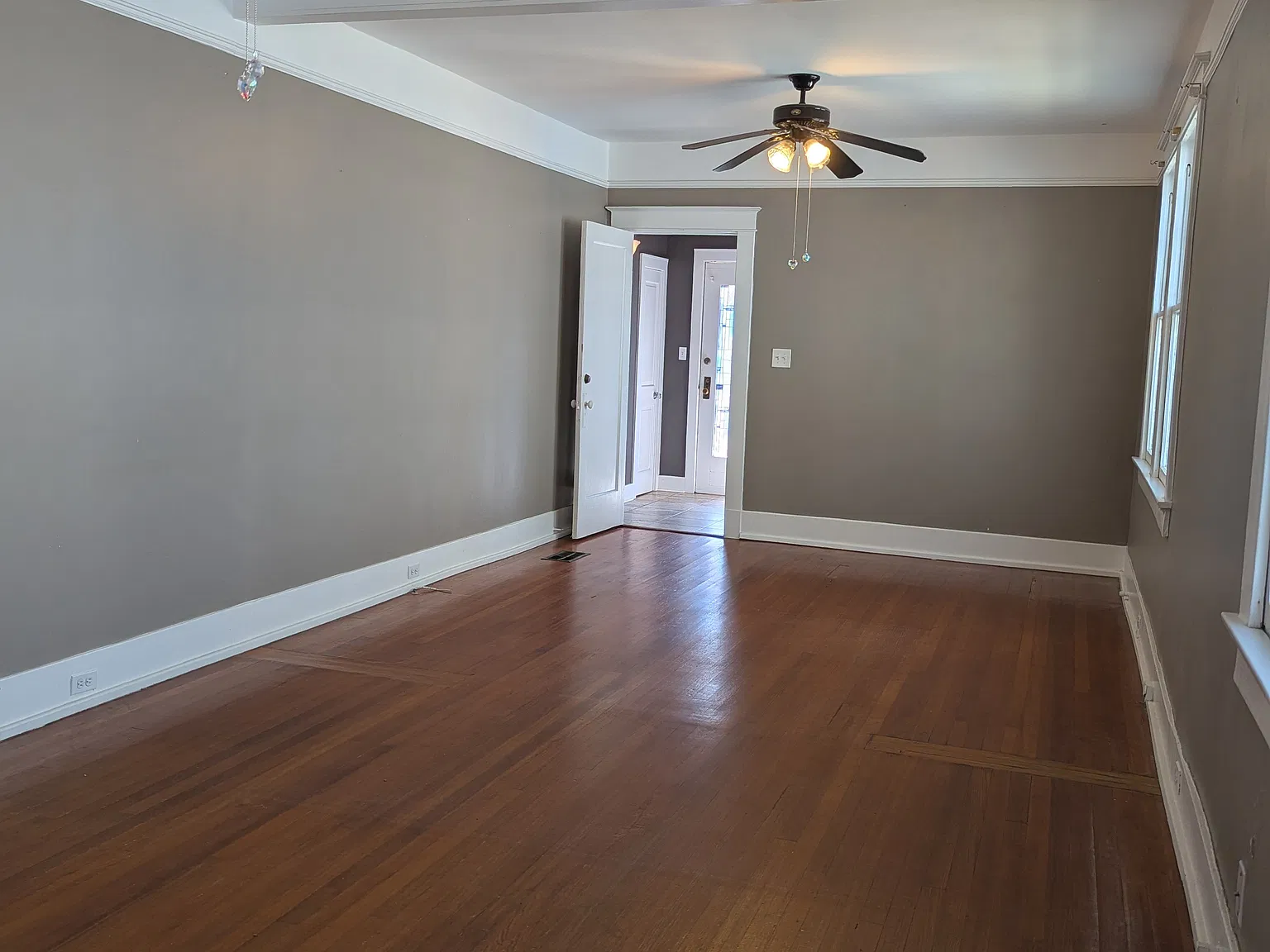 910 Picheloup Pl — Photo 3