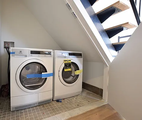 Rented by Yup Realty LLC | media 10