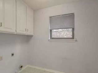 704 Timberline Ct, Arlington, TX 76006