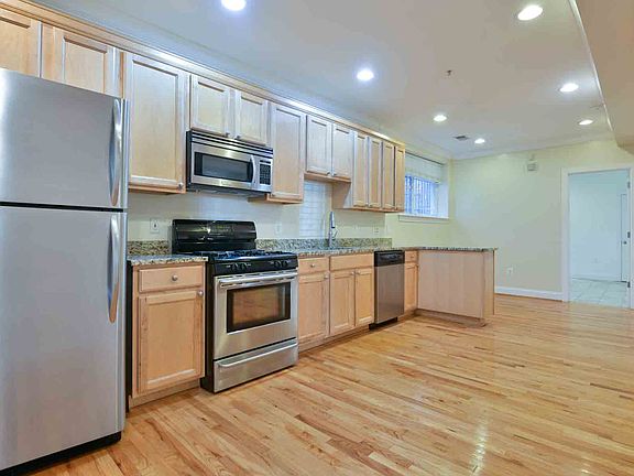 1372 Randolph St NW-7_09232022