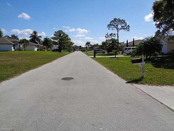 5th image of 1225 SW 35th Ter