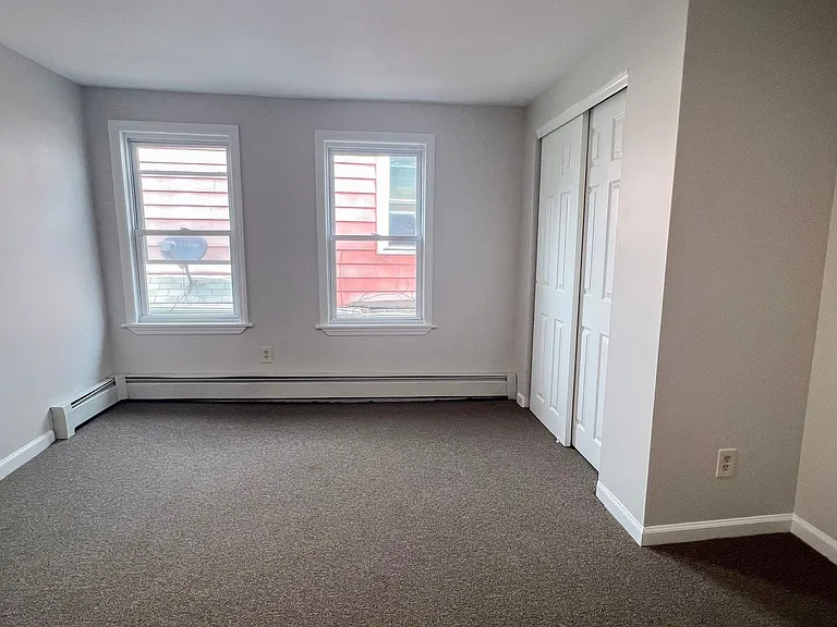 295 Franklin Ave — Photo 17