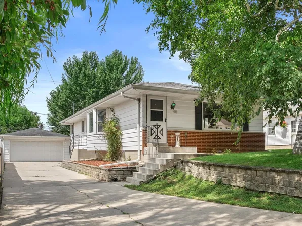 237 N 113th STREET, Wauwatosa, WI 53226