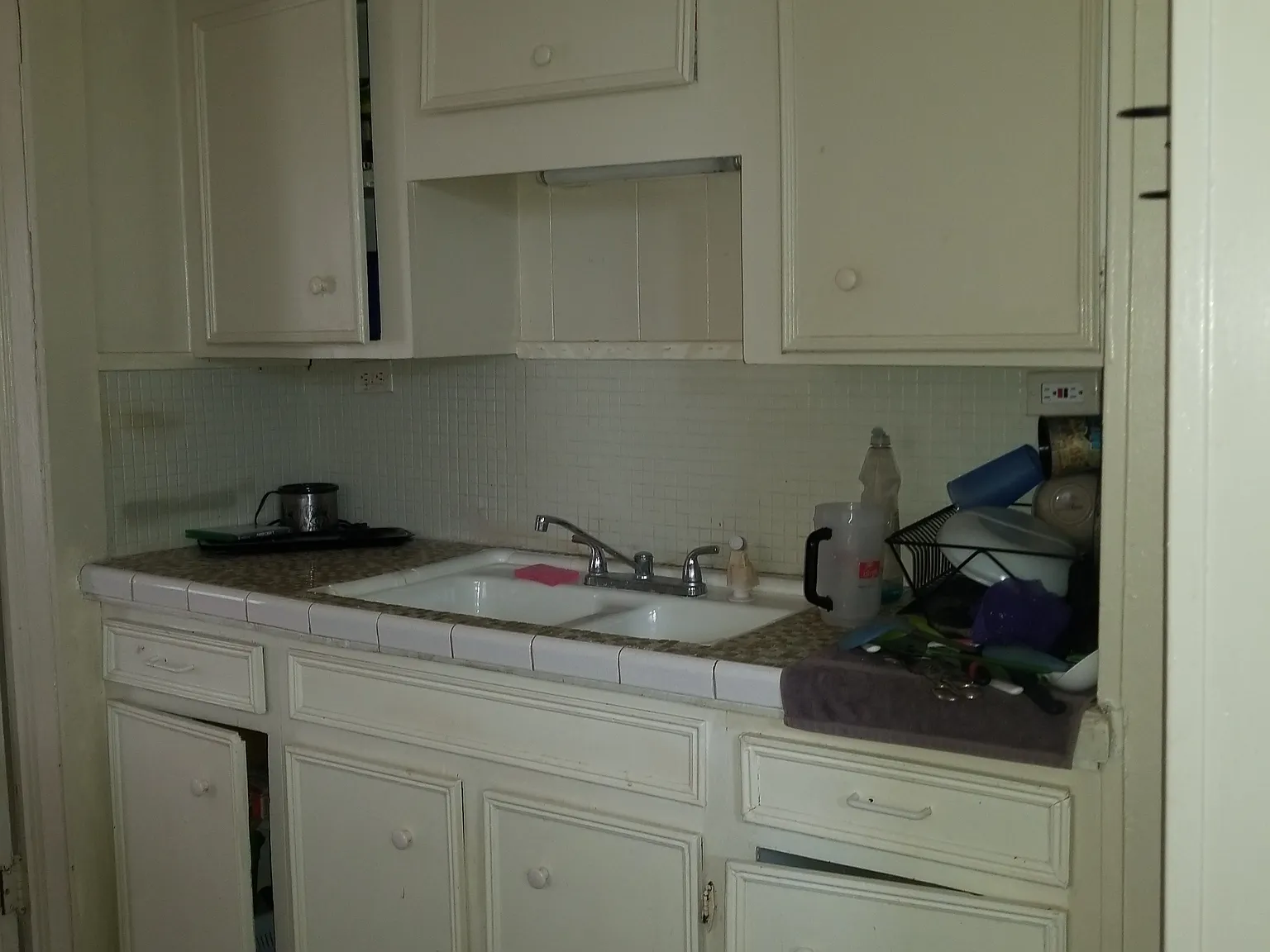 805 Ball St — Photo 3