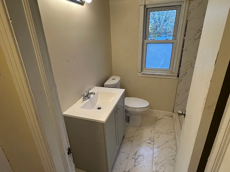 7517 Sterling St — Photo 9