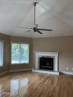 3 bed, 2.0 bath, 1760 sqft, $2,200 — Photo 4