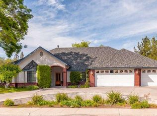 2563 Richert Ave, Clovis, CA 93611