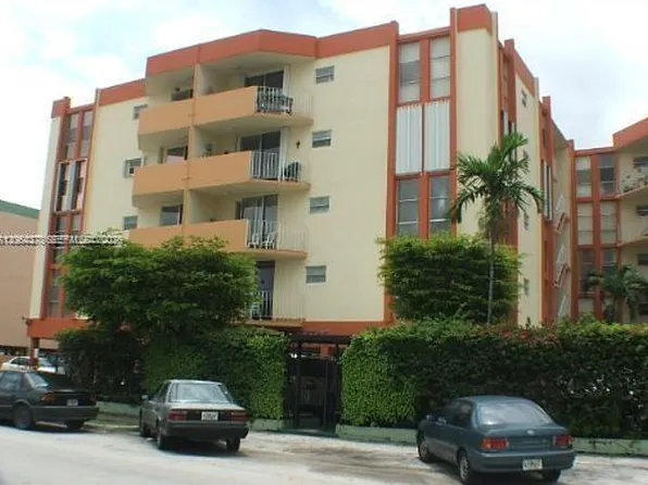 1750 W 46th St APT 331, Hialeah, FL 33012