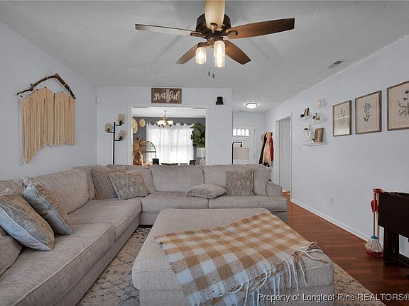 5th image of 552 Bellgrove Dr