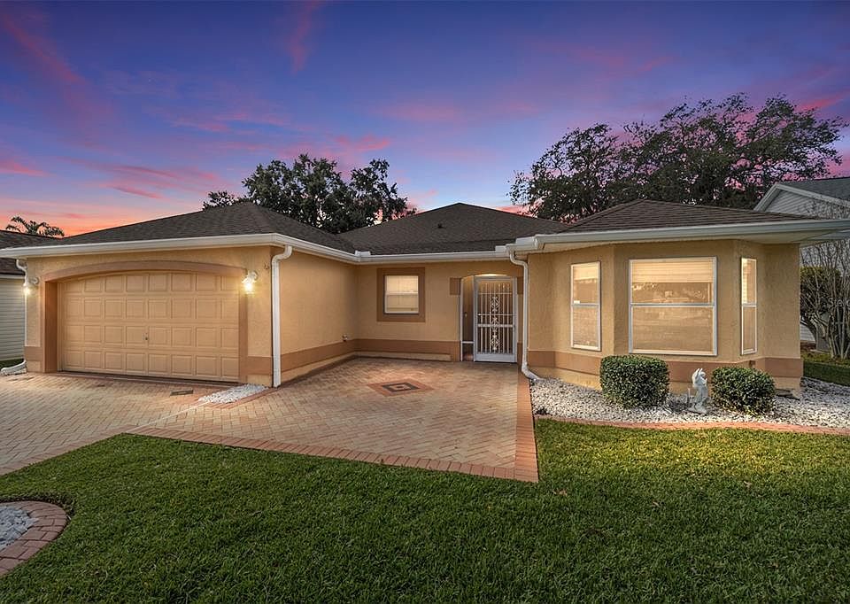 1st image of 316 CARRERA DRIVE