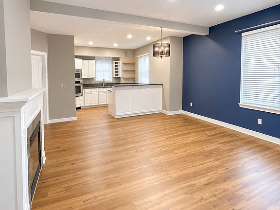 Living Room looking into kitchen