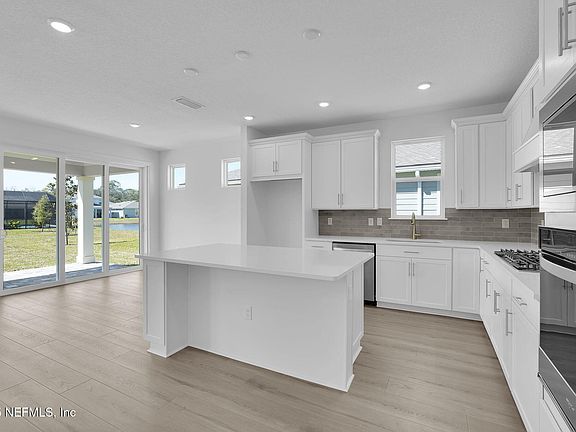 5th image of 270 YELLOW IRIS Court