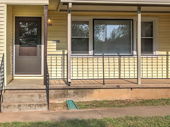 3rd image of 528 S 75th Ave E